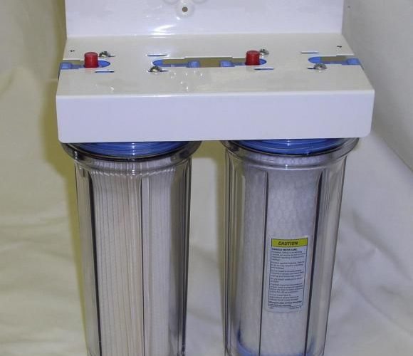 Фильтр воды для водонагревателя. Корпус 10" двойной Гейзер. Угольный фильтр для системы очистки воды проточной Гейзер 3 1 1. Магистральный фильтр 300 микрон. Проточный фильтр для воды 1/2 Гейзер.